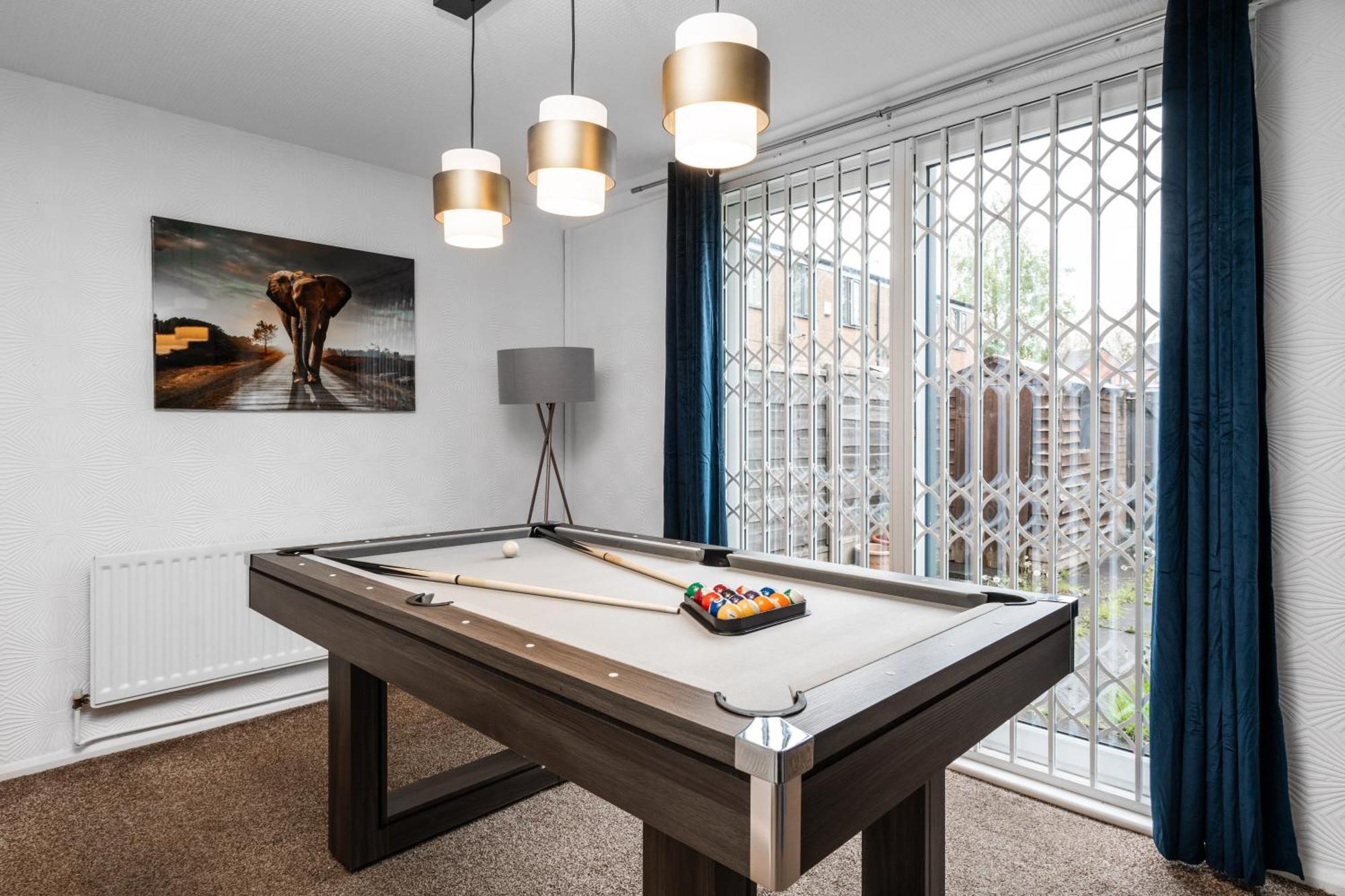 マンチェスター Majestic Gem - Pool Table - Coop - Etihad - Parkingヴィラ エクステリア 写真